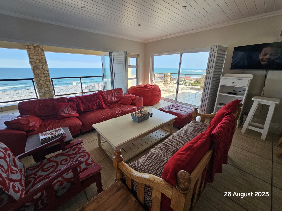 6 Bedroom Property for Sale in Jongensfontein Western Cape